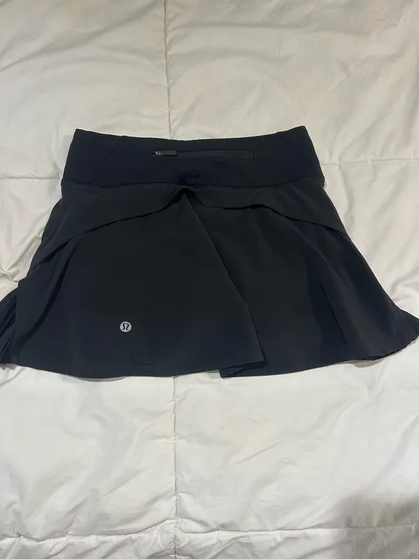 Lululemon Skirt Black - Image 2
