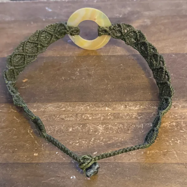 Green macrame mother of pearl choker necklace - Image 4