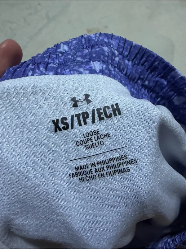 Under Armour Women's Printed Athletic Shorts loose XS - Image 10