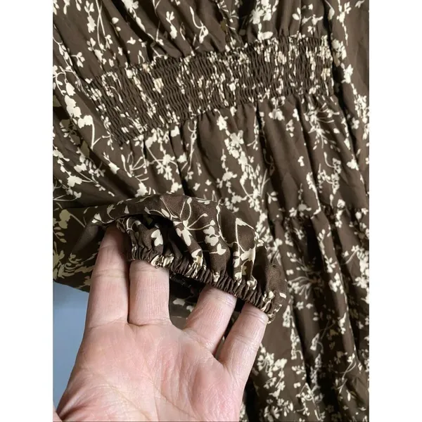 Hapsho Brown Floral Elastic Sleeve Dress Size Medium NWOT - Image 3