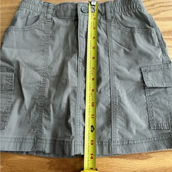 NWT Hollister Army Green Stretch Ultra High-Rise Utility‎ Skirt Size XXS - Image 4
