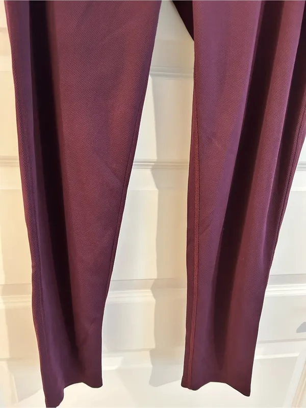 LL Bean Mid Weight Thermal Leggings Burgundy Size M - Image 5