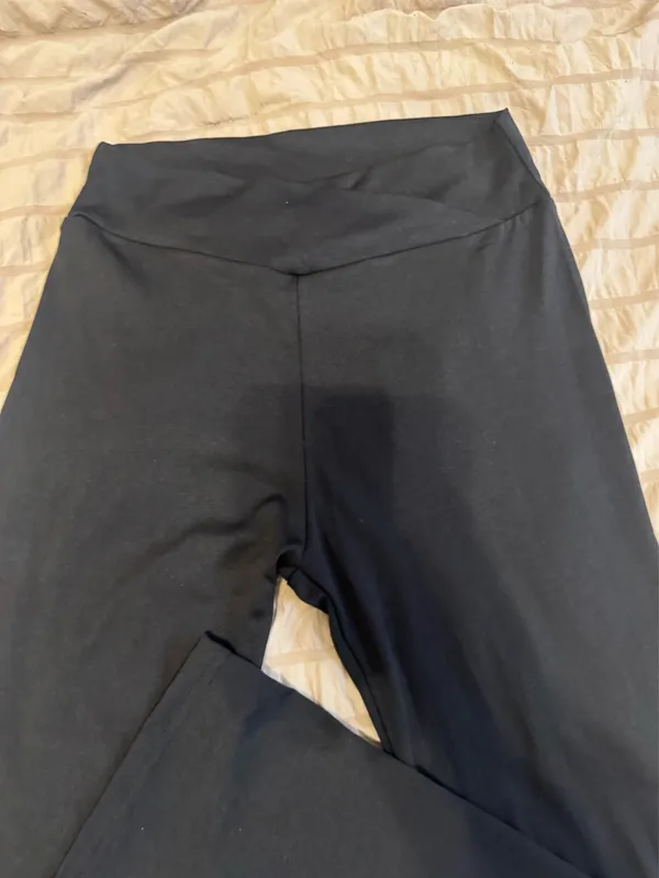 Cross waste yoga pants  - Image 2