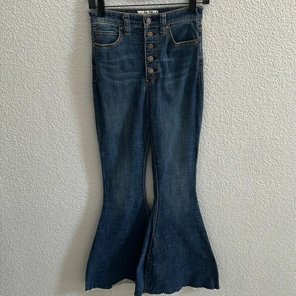We the Free People High Waist Extreme‎ Flare Jeans Button Fly Stretch SZ 27 - Image 2