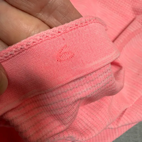 Lululemon Swiftly Tech Racerback Tank Top Running Yoga Pink Size 6 - Image 3