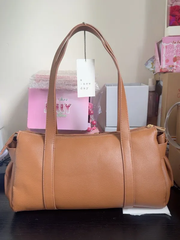 Tan Faux Leather Barrel Tote Shoulder Bag Structured Zip Top - Image 3