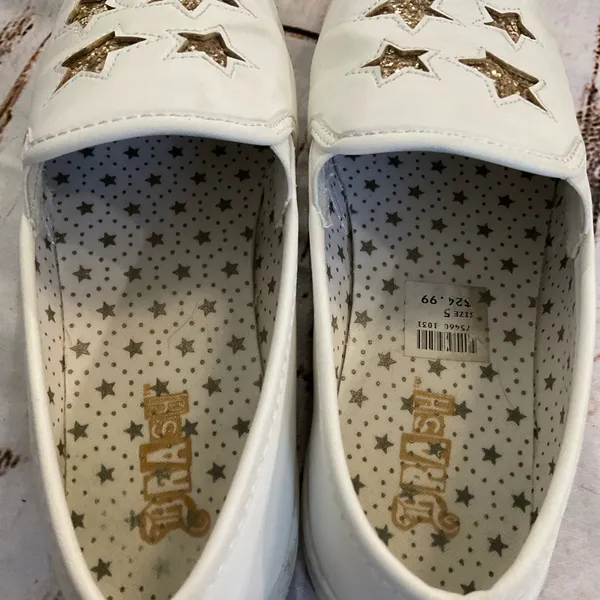 BRASH GOLD STAR‎ WHITE SLIP ONS - Image 6
