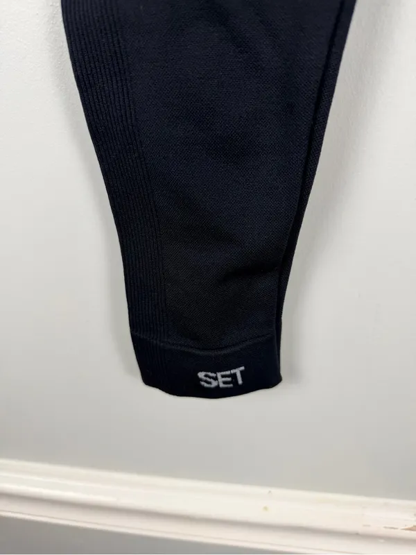 Set active black leggings size small - Image 5