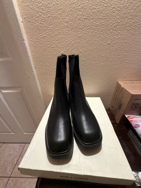 Sun + Stone Verityyp Black Platform Chelsea Boots Size 8M - Image 2