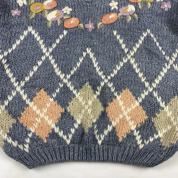 Vintage Women's Chunky Knit Sweater Size Medium Needles and Yarn Crochet‎ Floral - Image 5