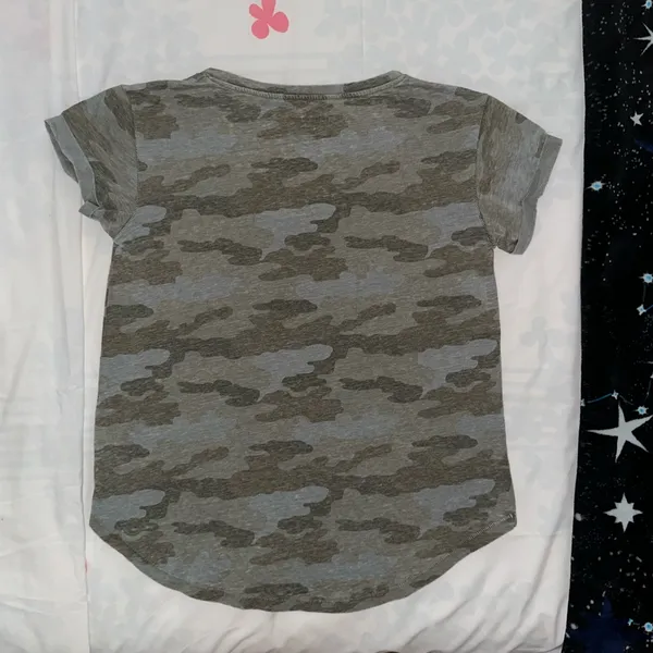 American Eagle Outfitters Camo Tee - Image 2