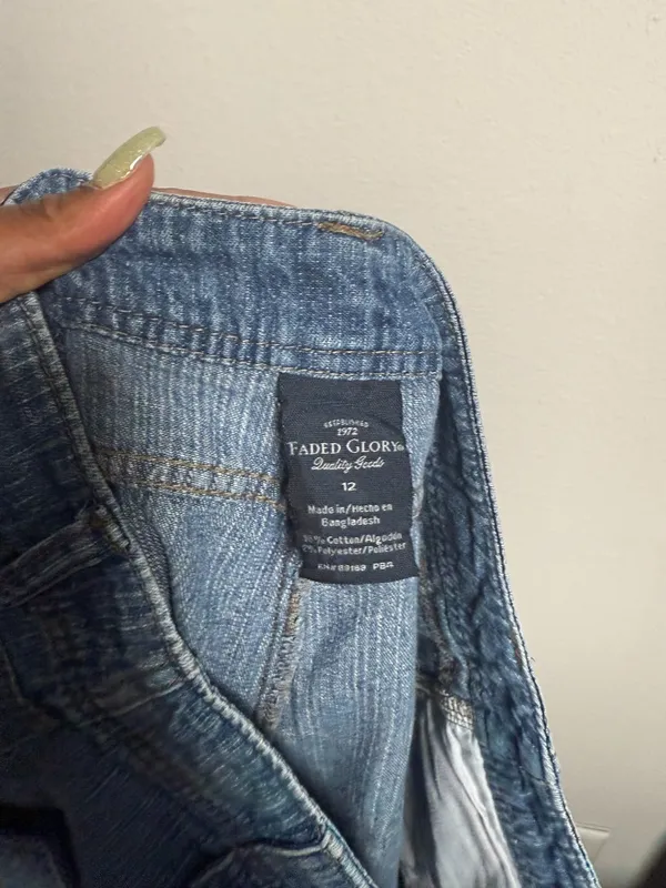 Classic Blue Granola Girl Denim Cargo Shorts Size 12/Large - Image 2