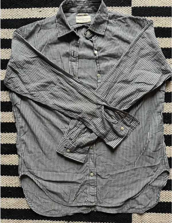 Ralph Lauren Button-Up - Image 2