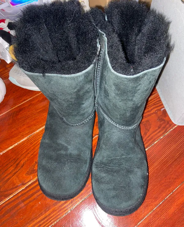 UGG Black Back Ribbon s - Image 3