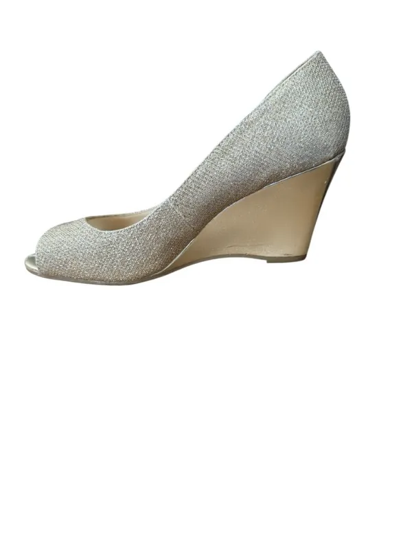 Simply Pelle Wendie women's gold glitter peep toe wedge pump shoe size 8 1/2M - Image 3
