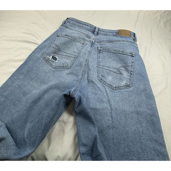 American Eagle Mom Jeans Women's 6 Long Light Wash Distressed Stretch Comfort - Image 7