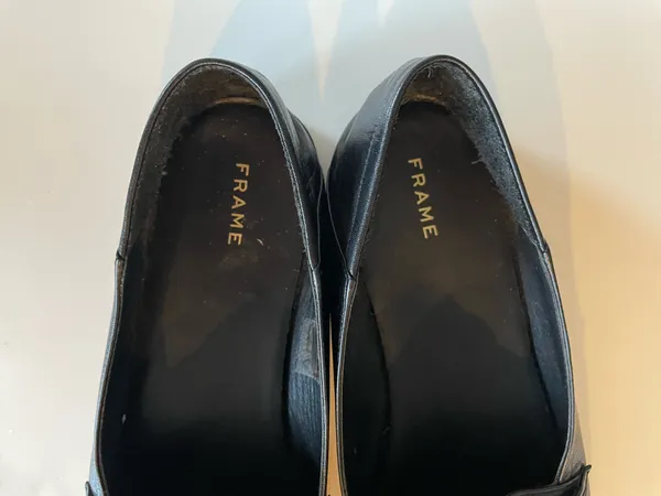 Frame Women’s Leather Loafers Slip On Shoes Black Size 39 - Image 2