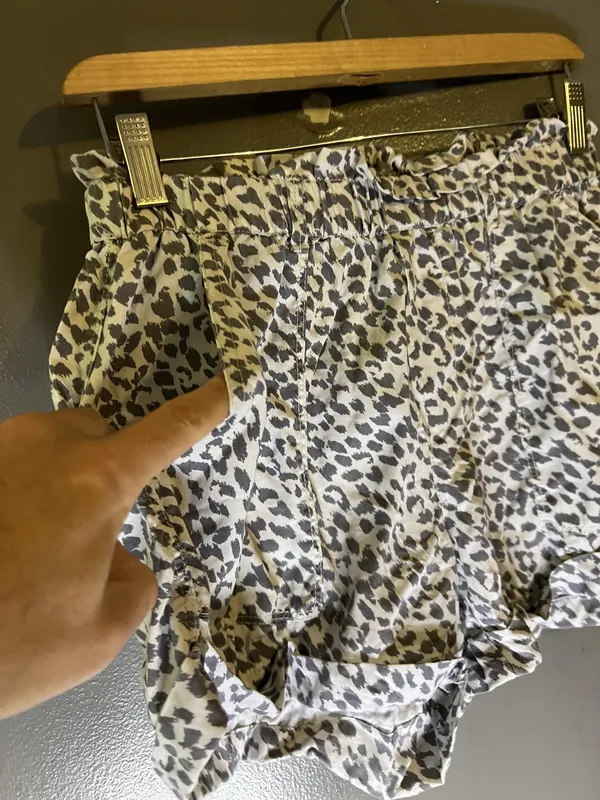 Aerie Paperbag Shorts Womens Small White Leopard Elastic Waist Ruffle Lounge - Image 2