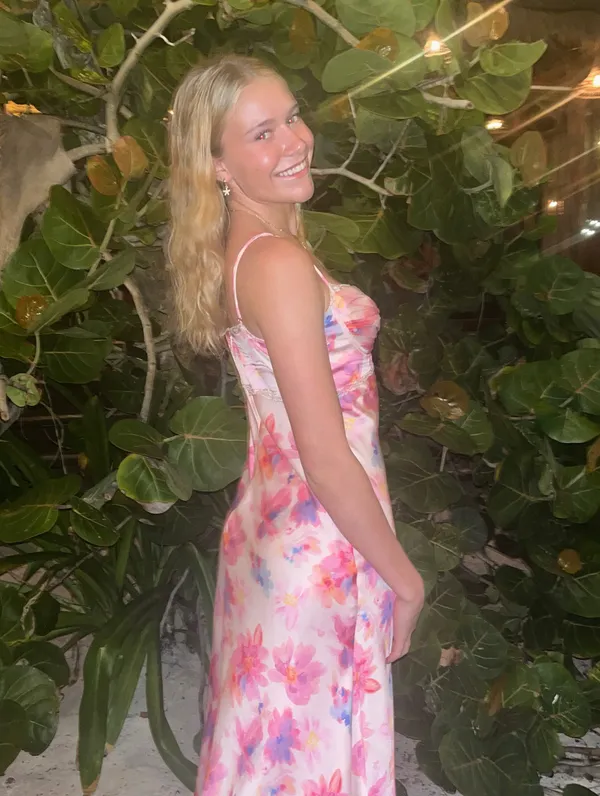 Boutique Fun floral beach dress! - Image 2