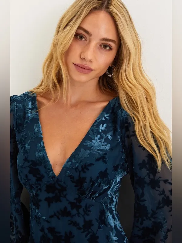 Lulus Stunning Stance Teal Blue Velvet Floral Long Sleeve Mini Dress Medium - Image 4