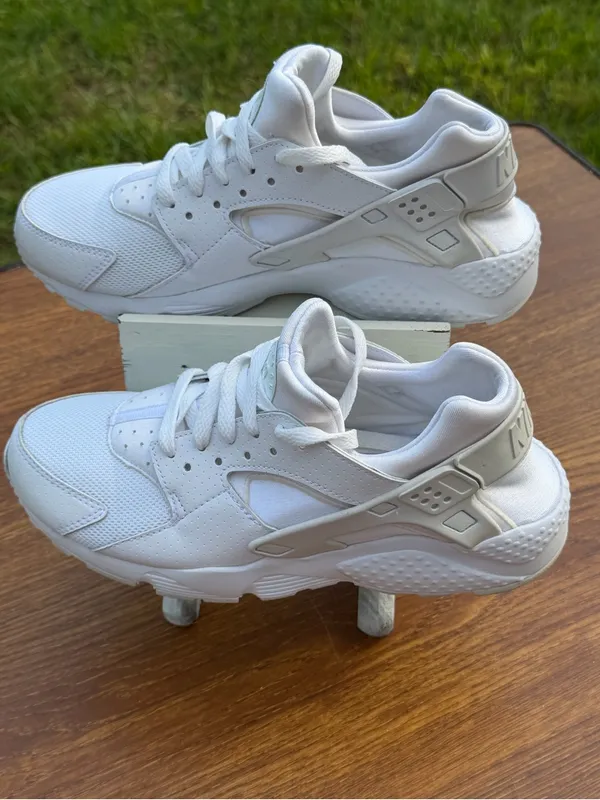 Nike Air Huarache Triple White Sneakers Shoes 654275-110 Youth 7Y - Image 2