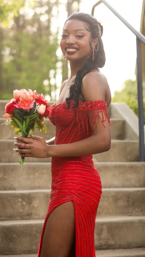 La Divine Red Sparkly Prom Dress - Image 3