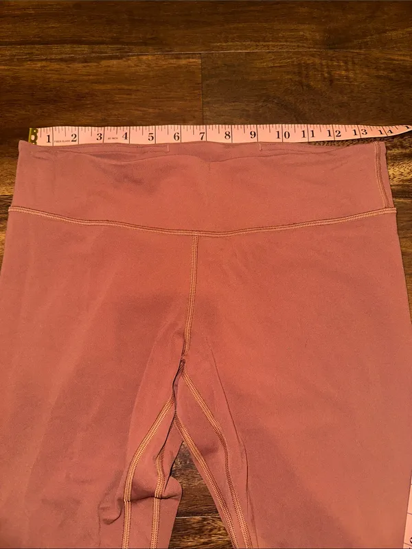 Lululemon Ancient Copper Align Low-Rise Pant 25” in Size 8 - Image 5