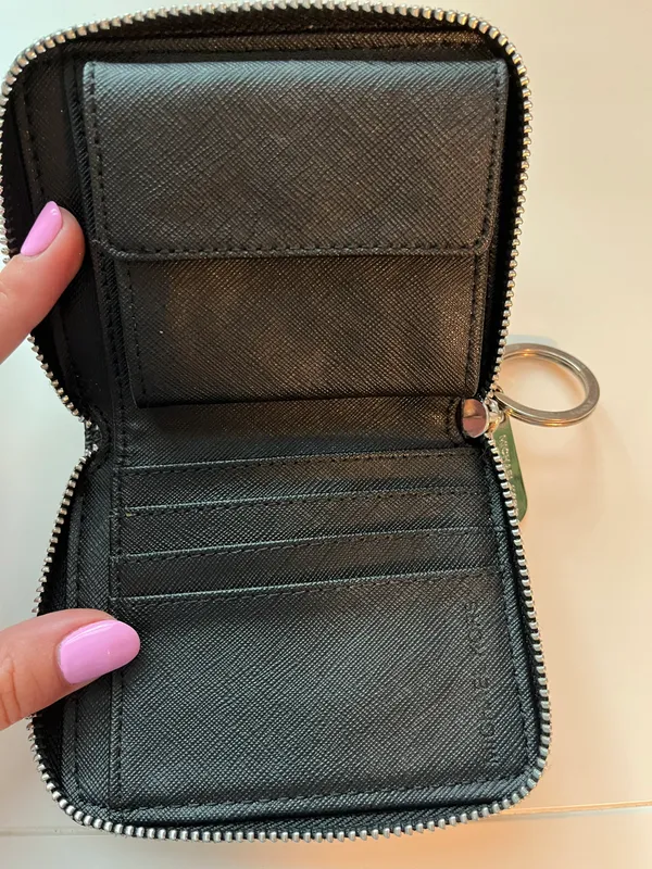 Michael Kors Wallet - Image 4
