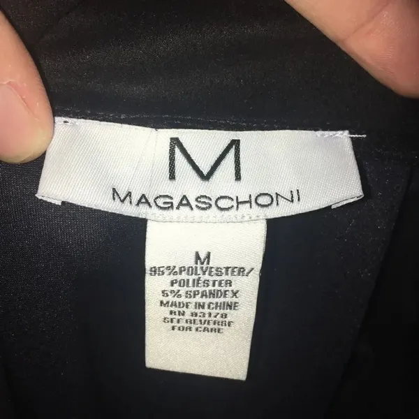 M Magaschoni black suede cropped M pullover - Image 2