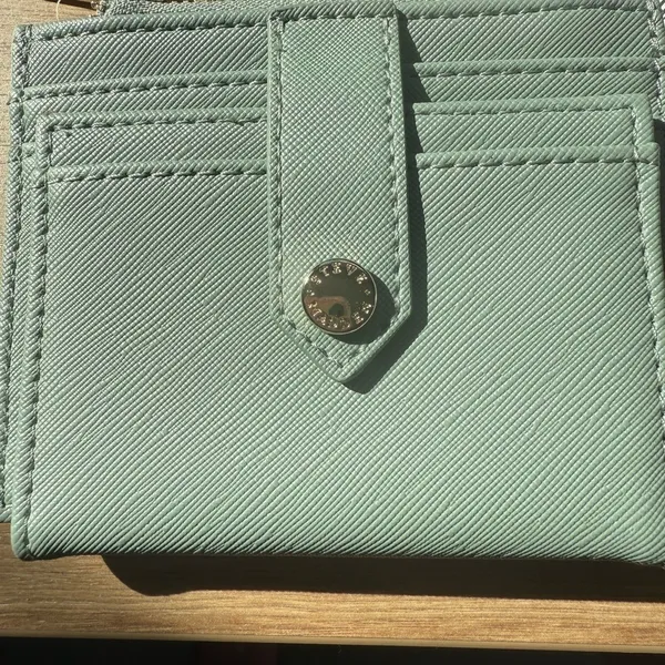Steve Madden Bhayden‎ Card Case Sage Green Faux Leather Wallet MR116325 New - Image 2