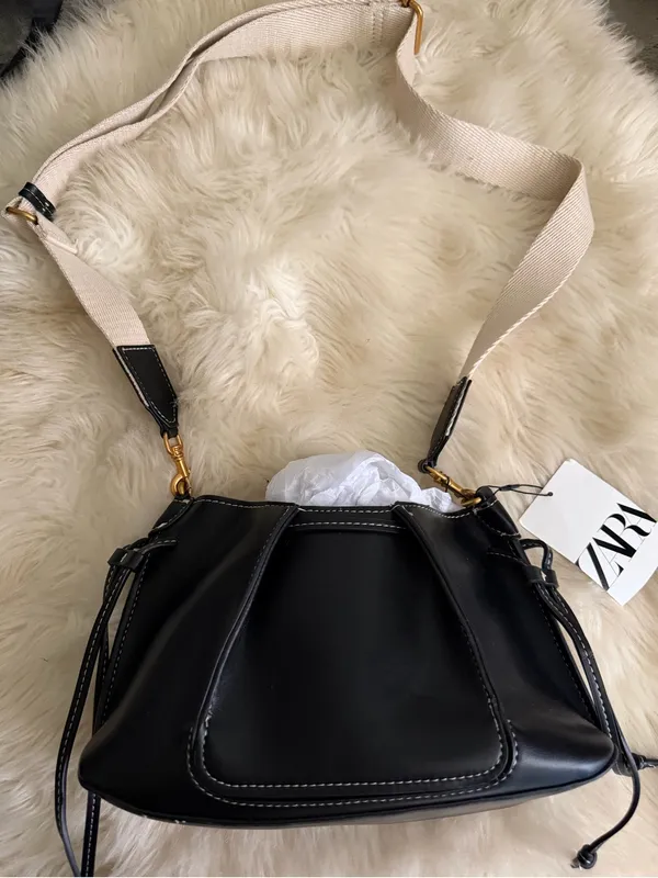 ZARA Women’s Black Leather Shoulder Bag with Contrast Strap - Image 2