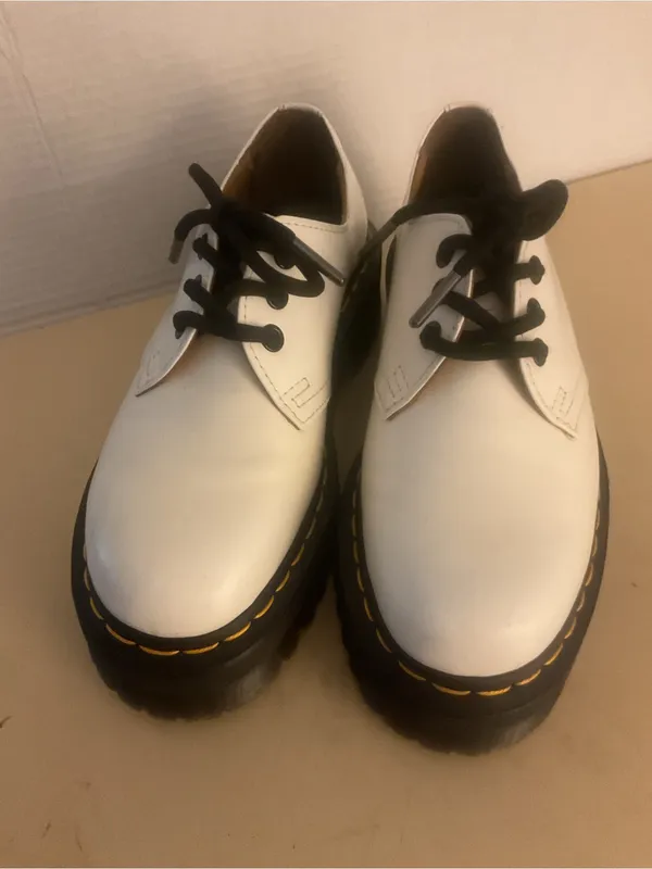 Dr. Martens women White Leather Platform Oxfords smooth shoesUS 6 - Image 2