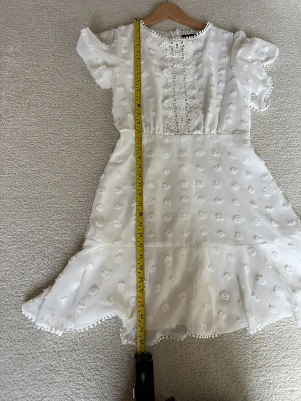 Simplee 1/2 sleeve mini white lace dress in M - Image 5