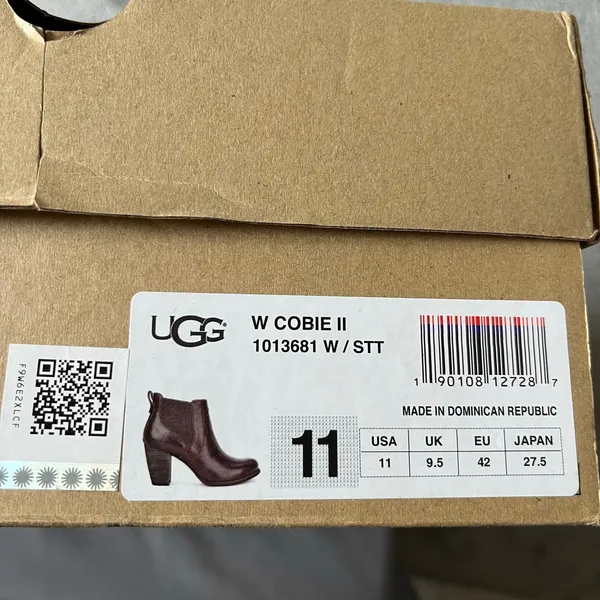 UGG Women's Cobie II Booties‎ Leather Size 11 Dark Brown - Image 3