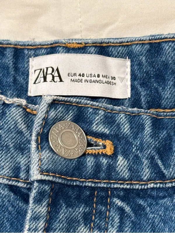 Zara Distressed Light Blue Denim Cutoff Shorts - Image 3