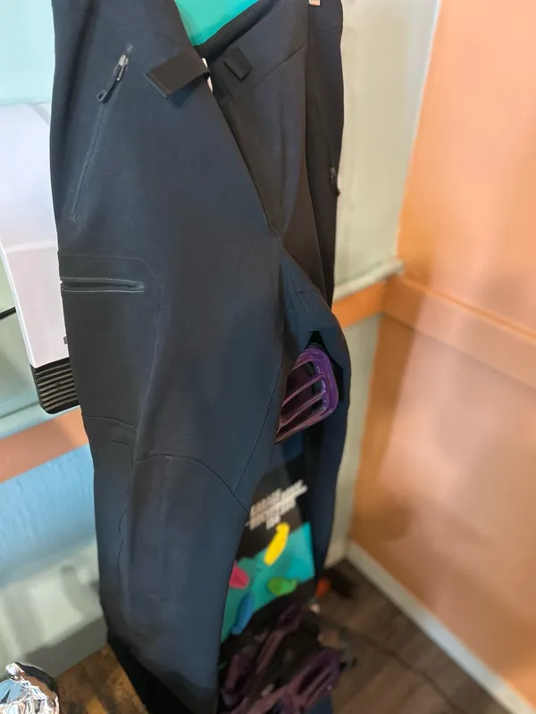 Patagonia waterproof ski/SC cross country ski pants - Image 2