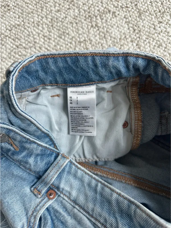 American Eagle Outfitters Shorts - Image 4