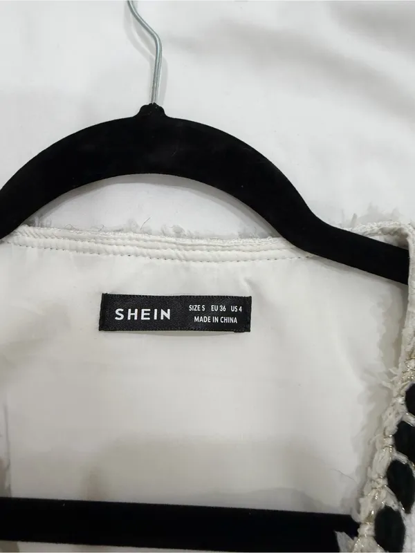 SHEIN White Textured V-Neck Sleeveless Vest with Black Braid Trim - Image 3