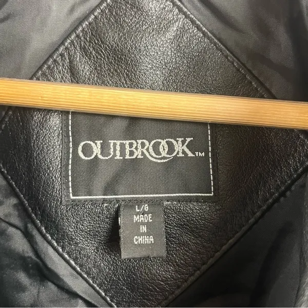 Outbrook 100% leather black full zip jacket women’s size large - Image 2