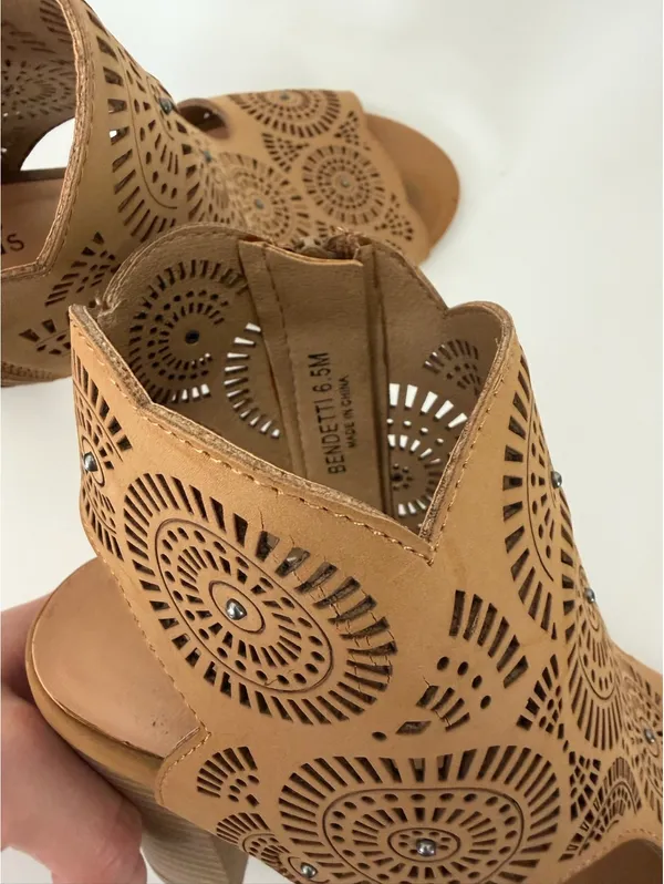 Francesca's tan cutout high heel sandals Size 6.5 - Image 6