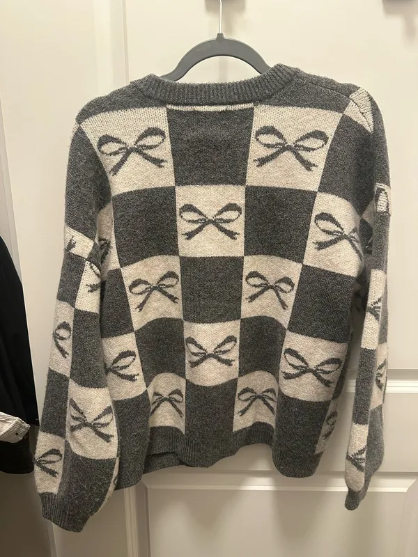 TJ Maxx Bow Sweater - Image 2