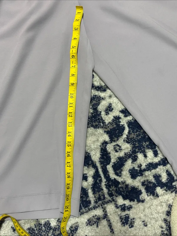 Lululemon Noir Crop pants sz 8 - Image 6