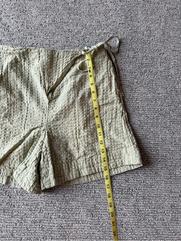 Free People Waffle Knit Sage Green Tie‎ Shorts Size XS - Image 8