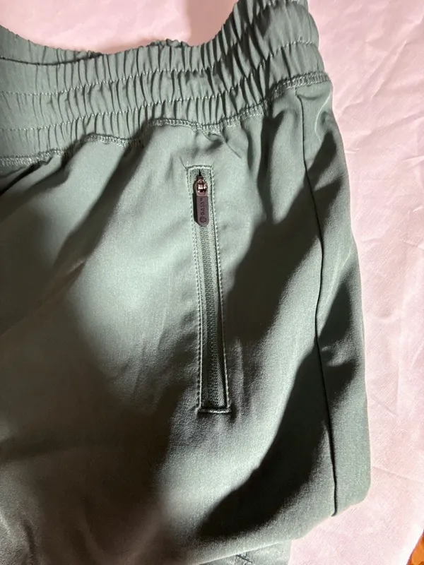 Gaiam Sadie Walking Athletic Shorts with Zipper Pockets - Image 2