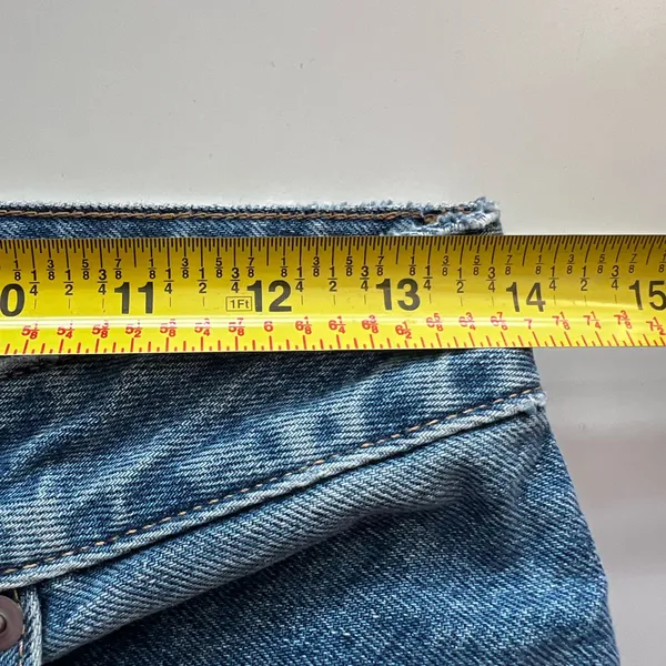 EVERLANE jeans The Curvy 90’s Cheeky Straight Jean in Medium Blue 28 - Image 6