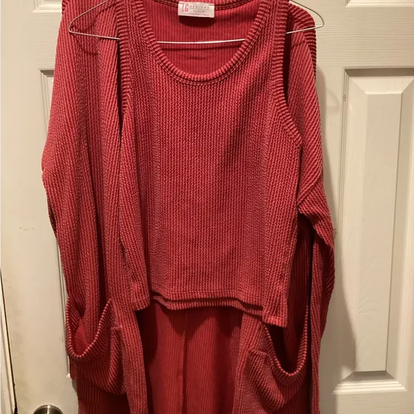 LG Red Ribbed Knit Top Size M - Image 3