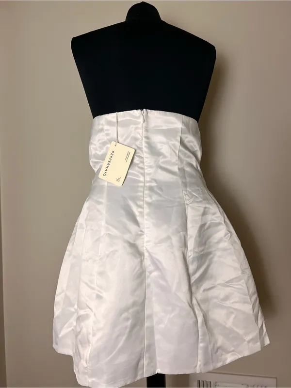 Peppermayo Girl Crush White Strapless Bow Cutout Mini Dress NWT - Image 2