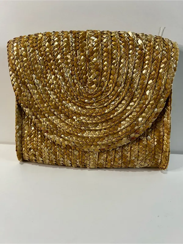 EWC Neutral Gold Raffia Woven Straw Envelope Clutch Boho Vacation Purse - Image 2