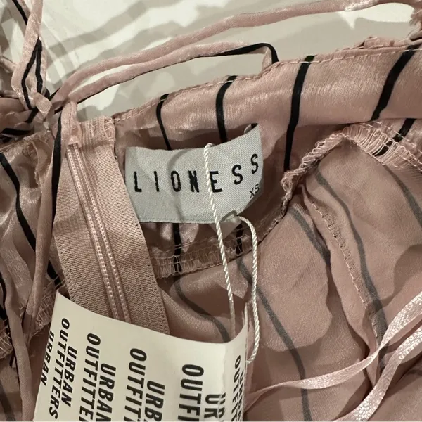 Urban Outfitters Lioness On The Line Off-The-Shoulder Mini Dress Size XS‎ - Image 7