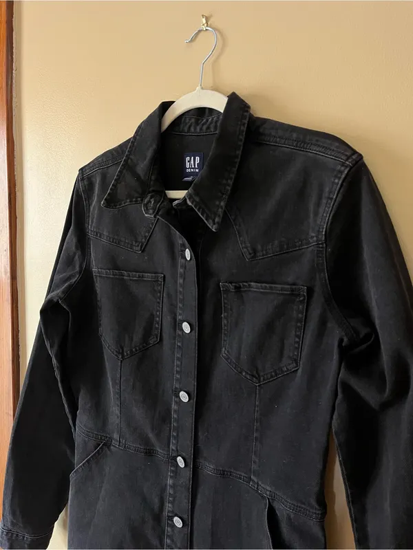 GAP Black Denim Button-Front Shirt Jacket Dress - Image 4